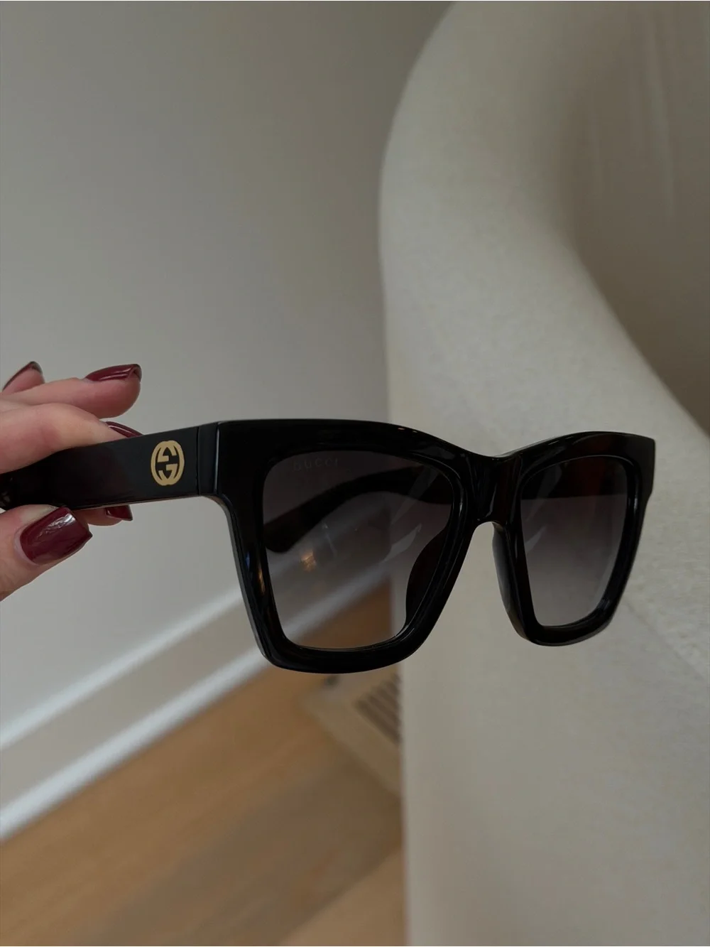 BRAND NEW!! Gucci Black Square Sunglasses with Gold GG Logo